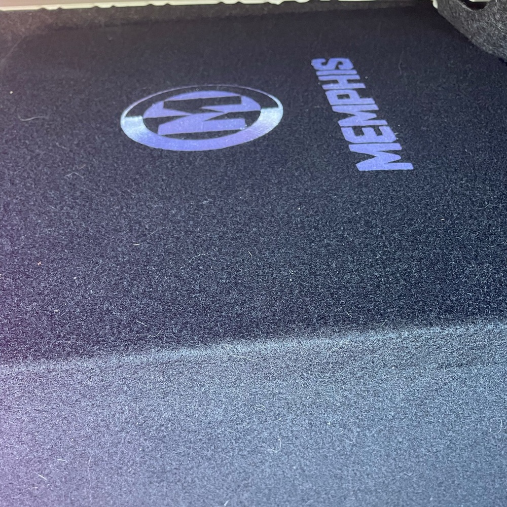 -/“ sub and amp - Picture 2 of 3